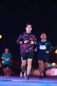 BIB: 
                            <button type="button" onclick="openModal(24032664)" class="btn btn-primary btn-sm float-right btn-popup" data-toggle="modal" data-target=".modal-high-quality">
                        <i class="fas fa-shopping-cart"></i> Add to Cart
                    </button>
                                            <button type="button" onclick="isThisMe(24032664, true)" class="btn btn-success btn-sm float-right btn-popup btn-isme hidden" data-toggle="tooltip" data-placement="bottom" title="นี่คือรูปของคุณใช่ไหม คลิกที่นี่เพื่อเอาเข้าอัลบั้ม">
                        <i class="fas fa-plus"></i> Add to album
                    </button>
                    <button type="button" onclick="isThisMe(24032664, false)" class="btn btn-warning btn-sm float-right btn-popup btn-isnotme hidden">
                        <i class="fas fa-ban"></i> Remove from album
                    </button>